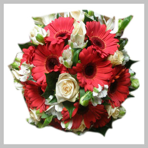 #B13#  TIGHT CLUSTER MIXED ROUND POSY