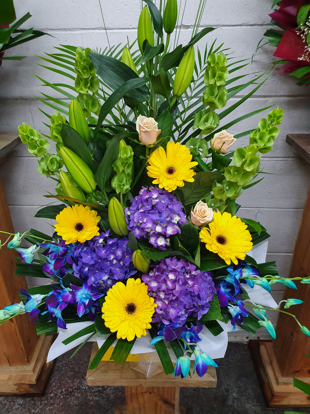 #24#  YELLOW AND BLUE ARRANGEMENT